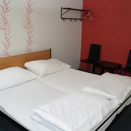 Mai Bohemia Hostel And Apartment